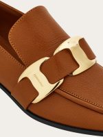 Ferragamo Maxi Vara plate loafer - Image 3